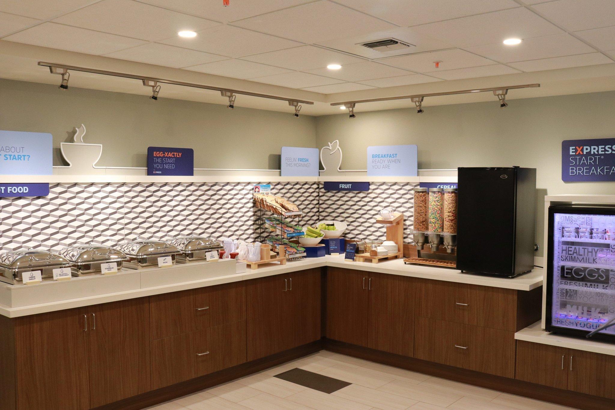 Holiday Inn Express Seattle - Sea-Tac Airport By Ihg SeaTac Εξωτερικό φωτογραφία