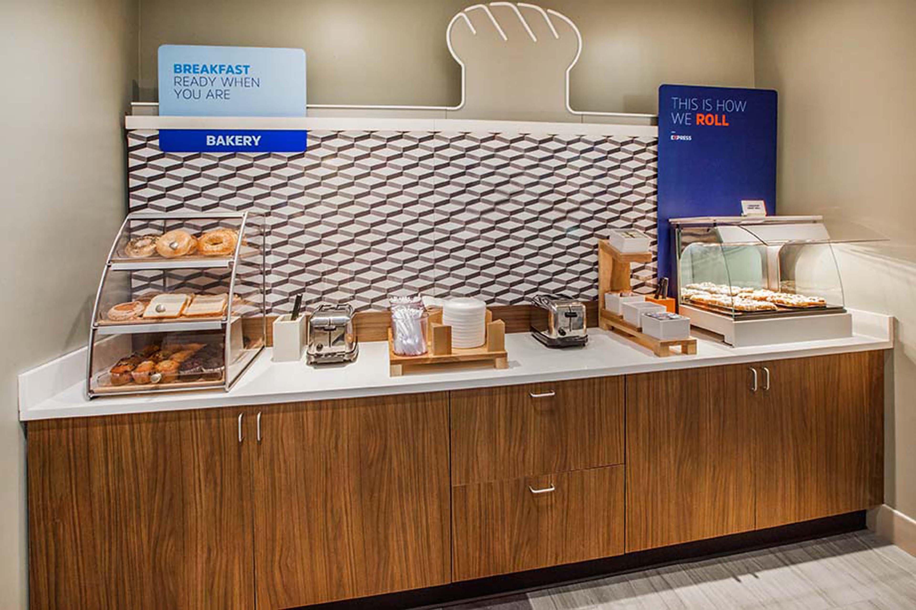 Holiday Inn Express Seattle - Sea-Tac Airport By Ihg SeaTac Εξωτερικό φωτογραφία