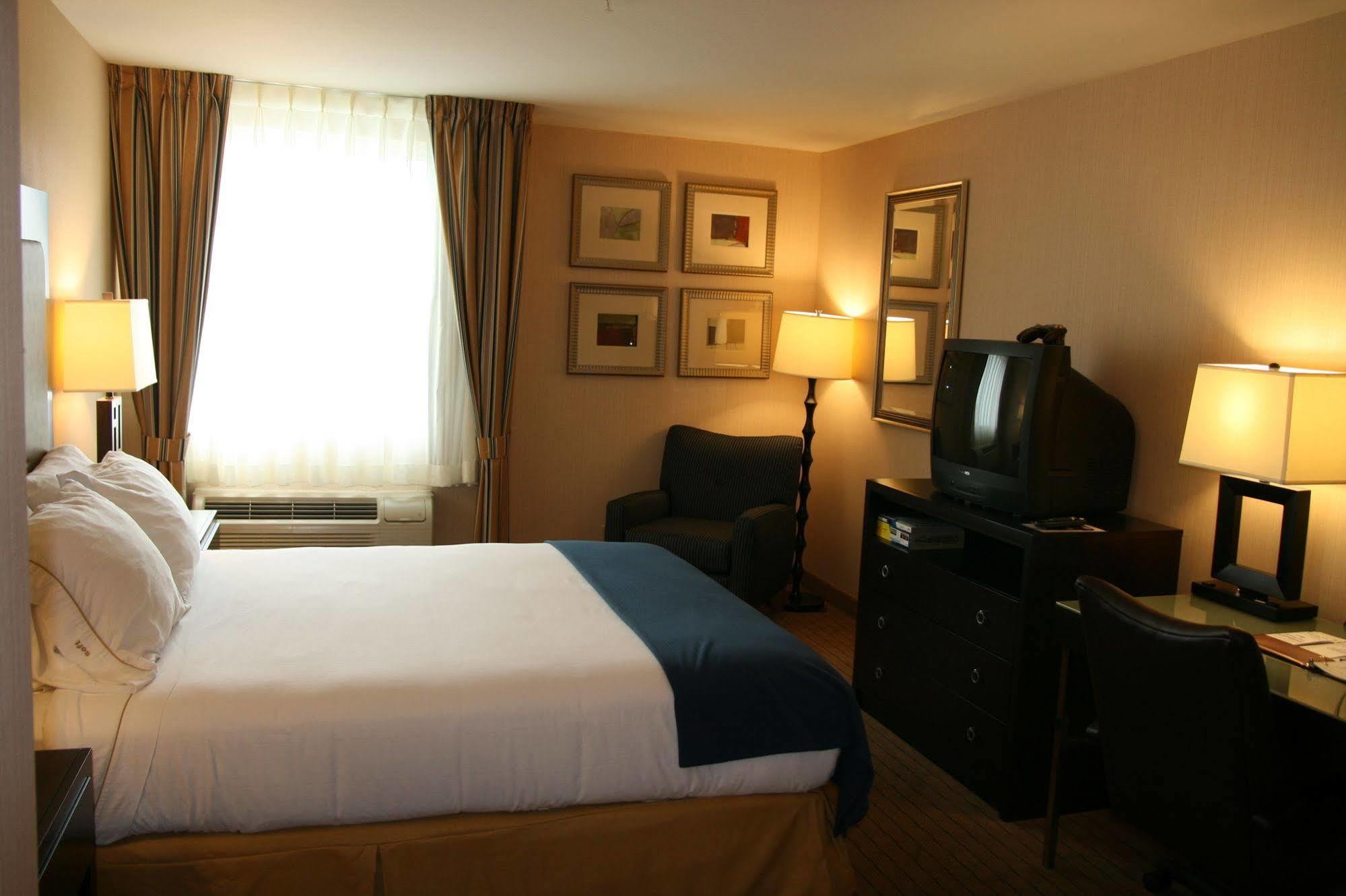 Holiday Inn Express Seattle - Sea-Tac Airport By Ihg SeaTac Εξωτερικό φωτογραφία